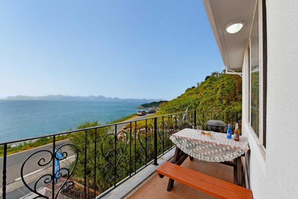Namhae Bluemare Pension المظهر الخارجي الصورة