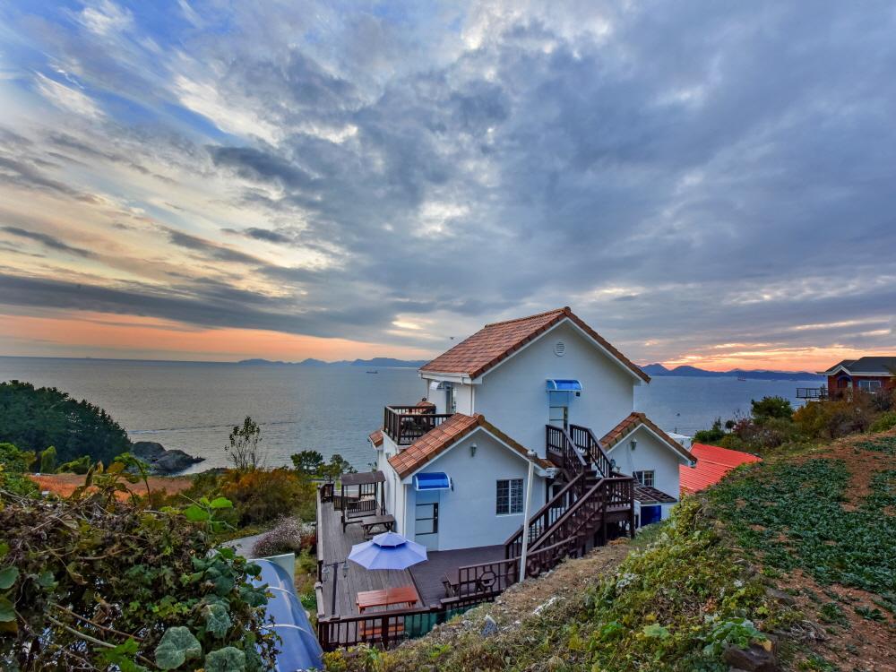Namhae Bluemare Pension المظهر الخارجي الصورة
